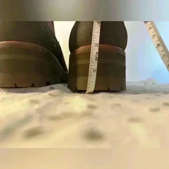 Timberland Pull-on Lug Boots NWOT - Picture 13 of 13